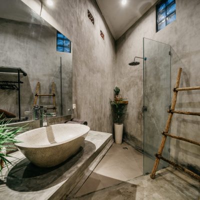 Interior,Of,A,Modern,Bathroom.,Polished,Concrete,Style.